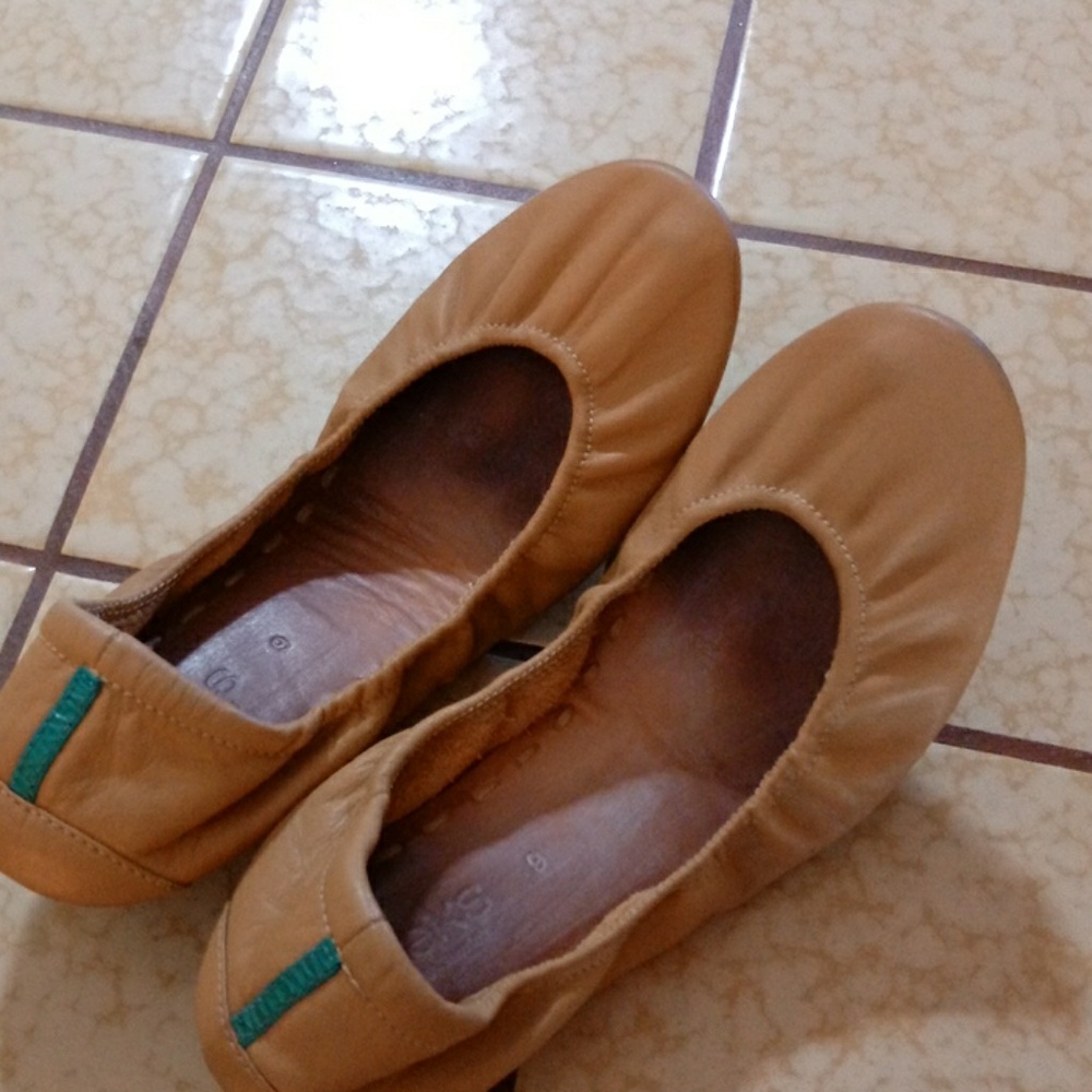 Chestnut Brown Tieks size 9